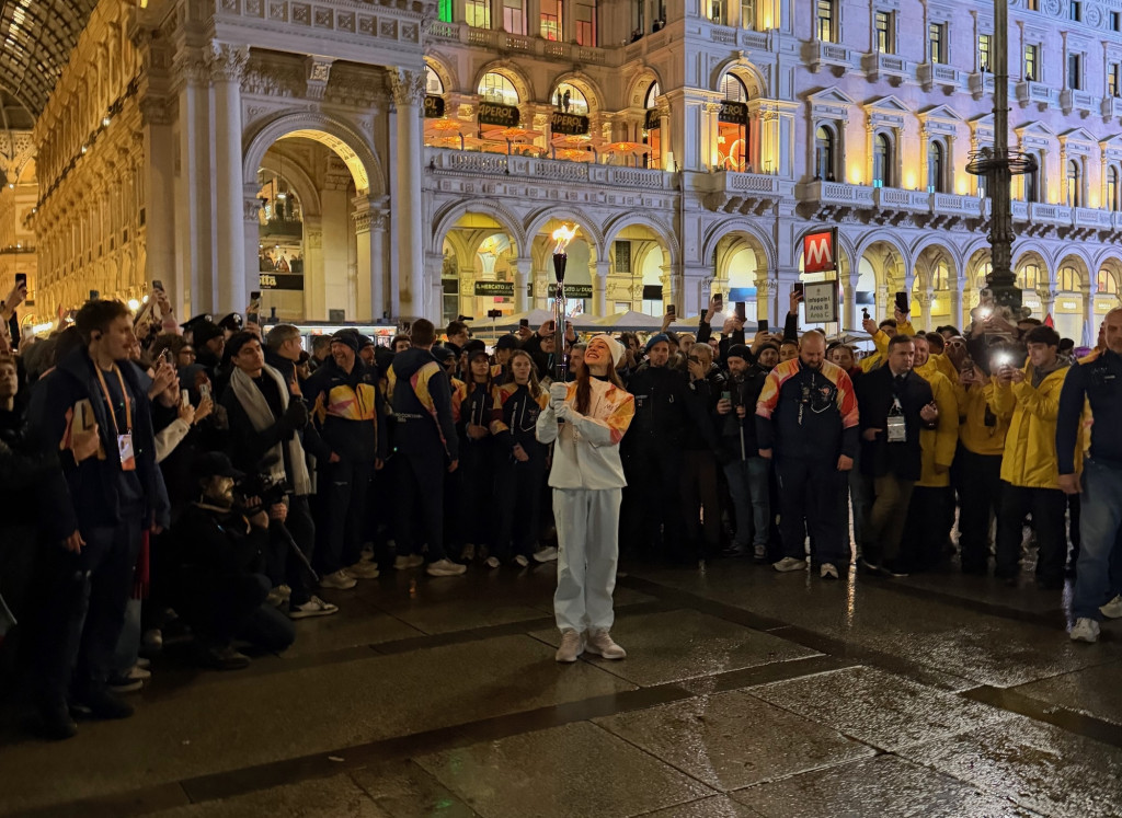 Nicoletta Manni Olympic Flame
