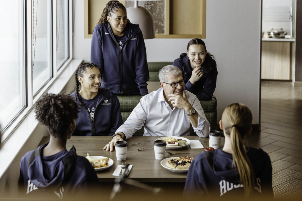 Geno Auriemma and the UConn Huskies