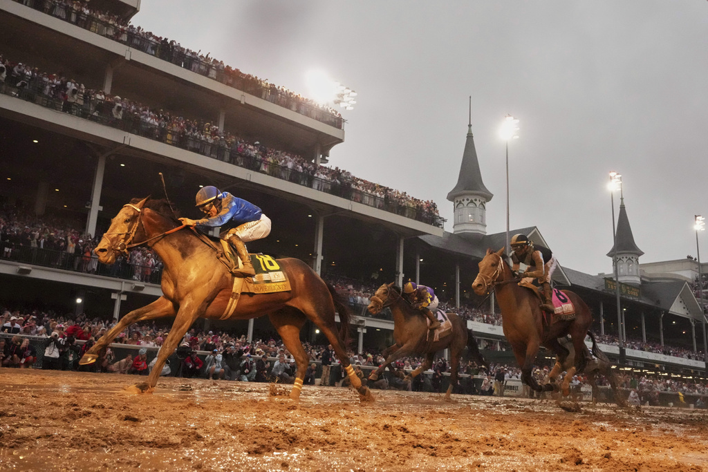 APTOPIX Kentucky Derby Horse Racing